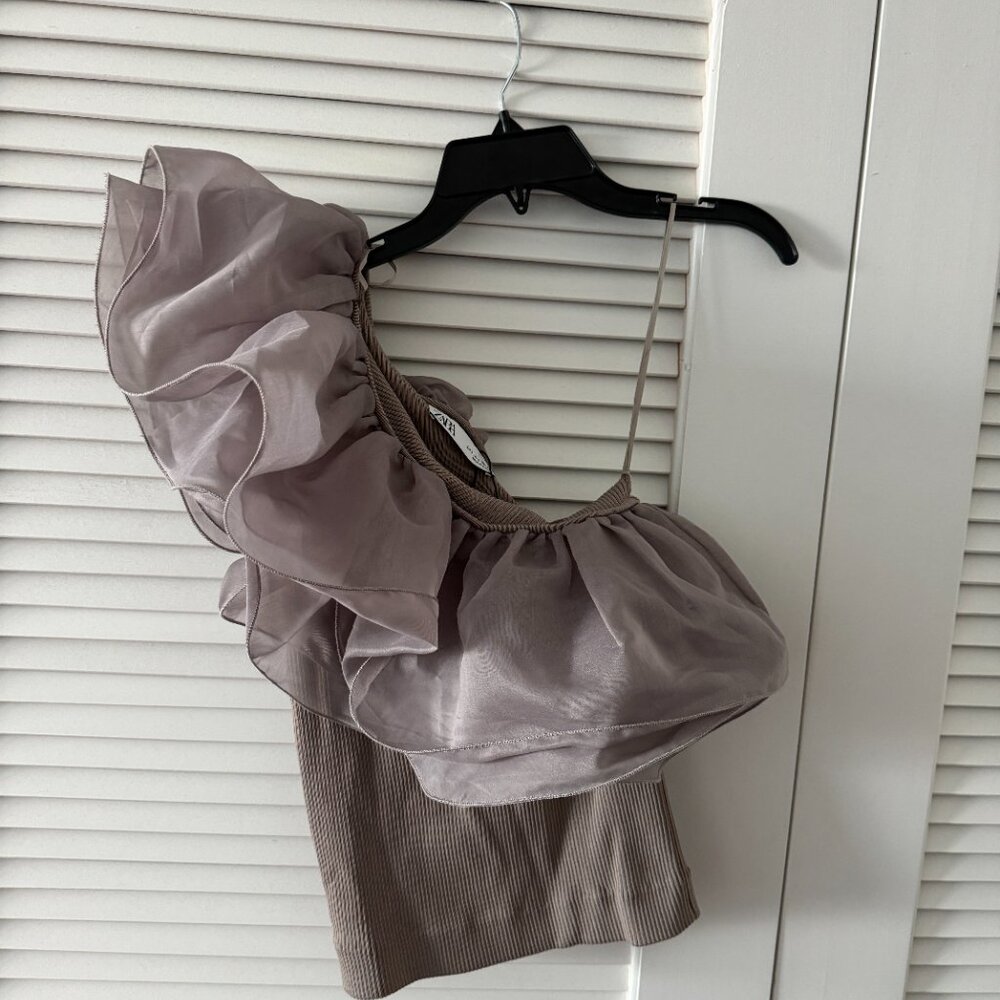 Top ZARA